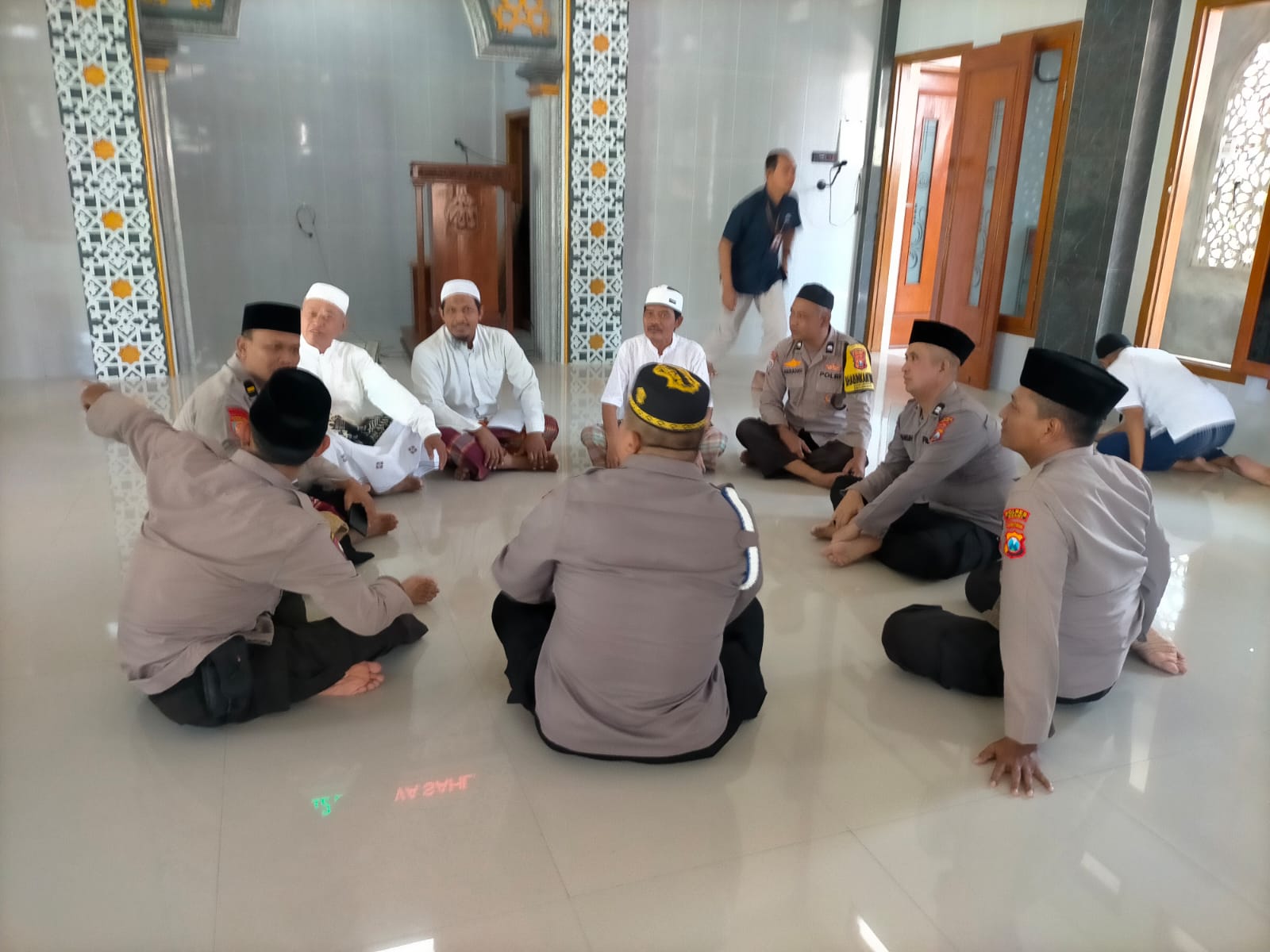 Safari Jumat Polsek Geneng bersama warga Tambakromo Ngawi